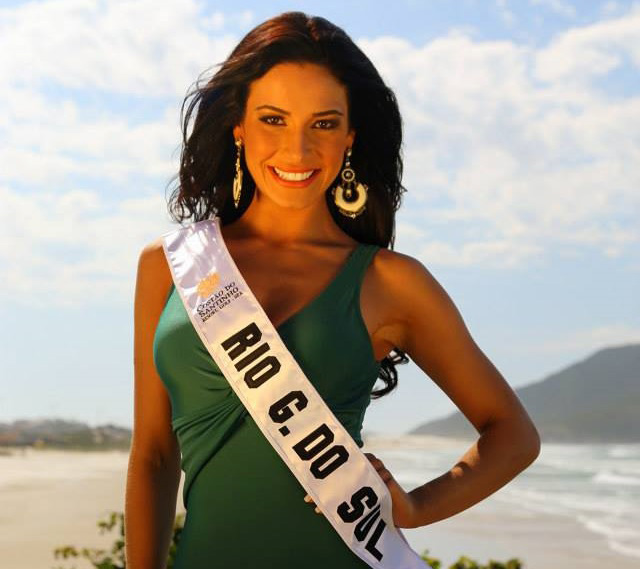 Entrevista com Julia Gama, a Miss Mundo Brasil 2014 5