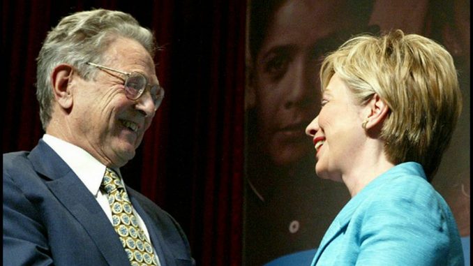 em uma conferência de junho de 2004, “Take Back America”, em Washington, Clinton apresentou George Soros como um homem corajoso que amava profundamente seu país
