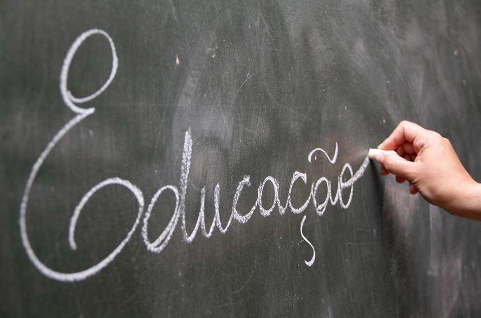 A Educação é o fator primordial para o desenvolvimento de uma nação