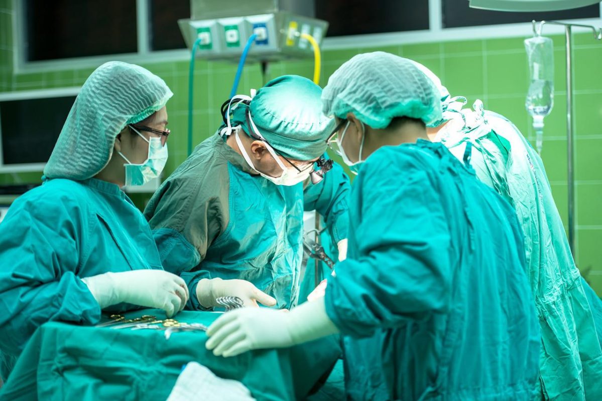 Uma cirurgia de videolaparoscopia realizada na PUC-Campinas por médicos do grupo MiniPed trouxe alívio a um paciente de apenas seis anos...