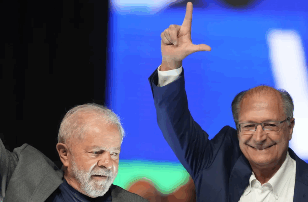O Cinismo de Alckmin: De Crítico Feroz a Aliado de Lula Lino Tavares Se lhe for perguntado qual é o indivíduo mais sem vergonha e cínico do Brasil, você dirá...
