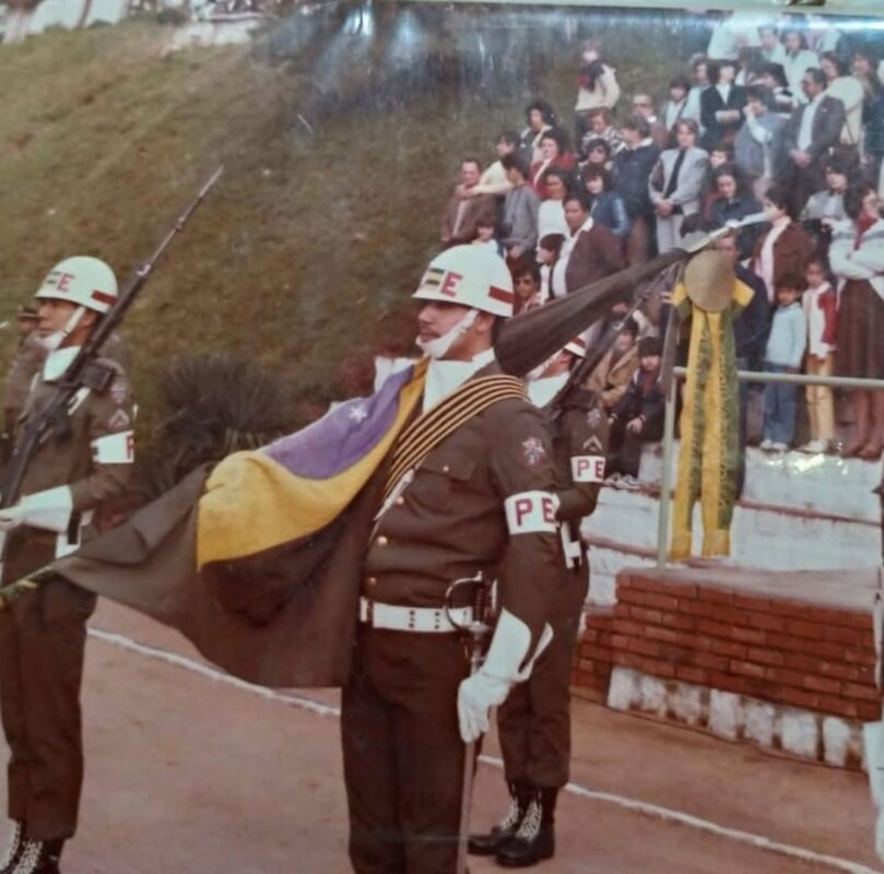 Um Legado de Compromisso - Há quase 50 (cinquenta) anos sou praticante de Karatê, havendo colaborado na formação de incontável número de alunos e professores.