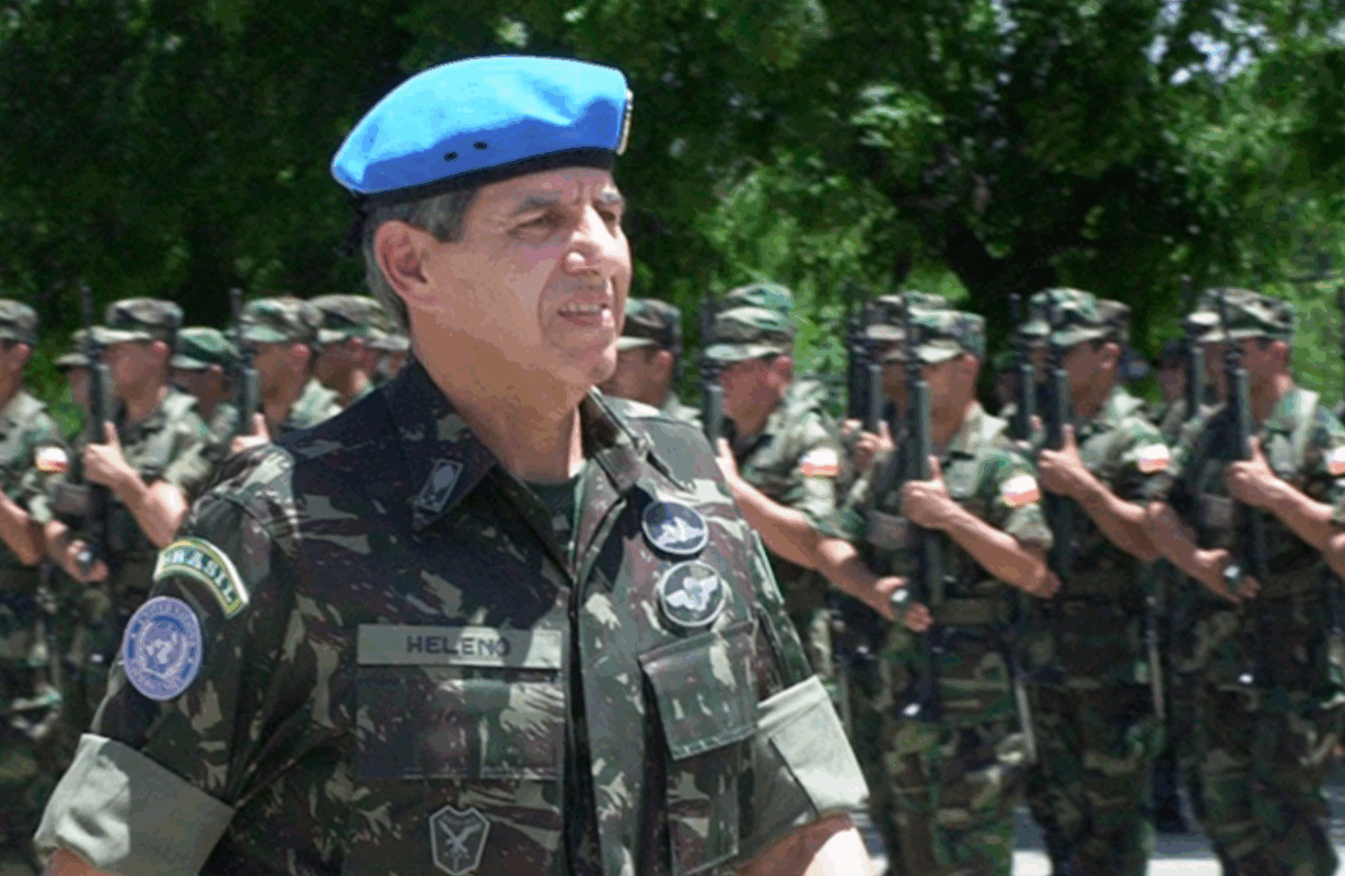 A condenação do General Augusto Heleno a 21 anos de prisão em regime fechado não é um episódio isolado na crônica judicial brasileira — trata-se do capítulo...