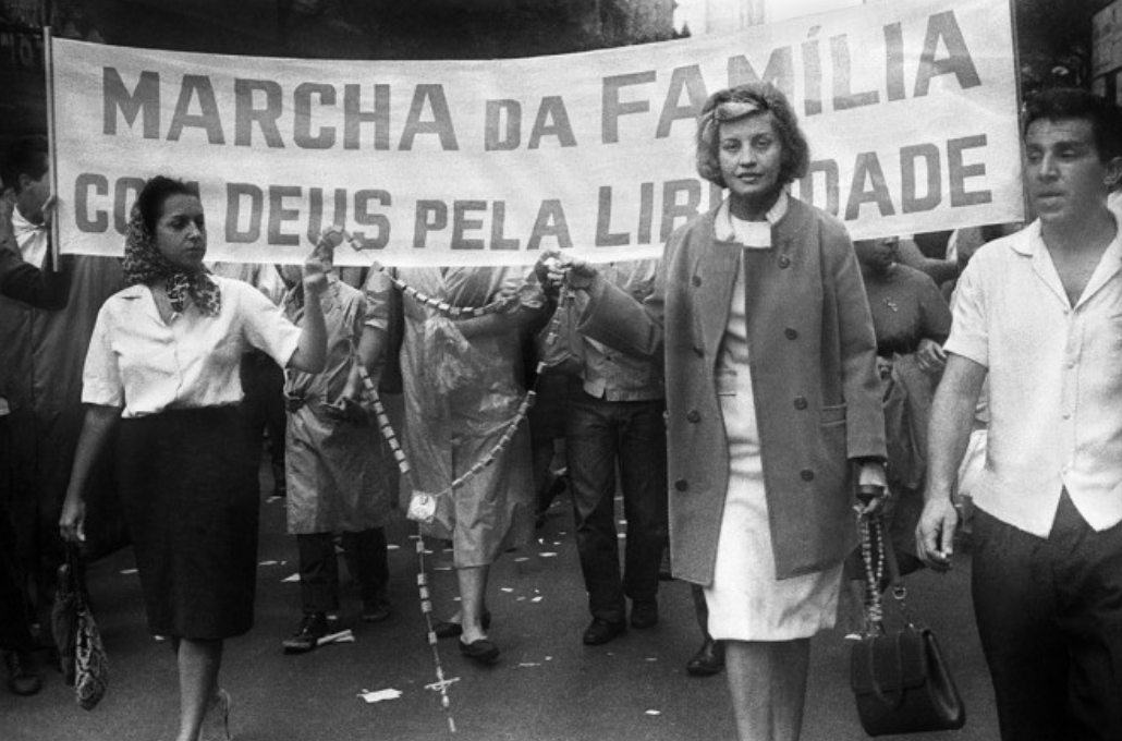 Revolução Democrática - Se o Brasil fosse um país sério, governado por gente honesta e contasse com a presença de verdadeiros patriotas nos diverso segmentos sociais, o 31 março...