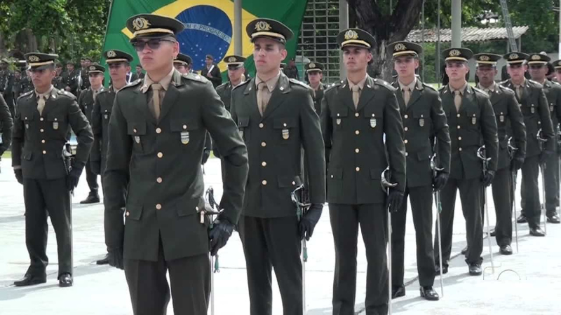 Você conhece o Exército Brasileiro? 22 O Exército Brasileiro é muito mais do que uma instituição de defesa; é um dos pilares mais sólidos sobre os quais se ergue a soberania da nação. Com presença...