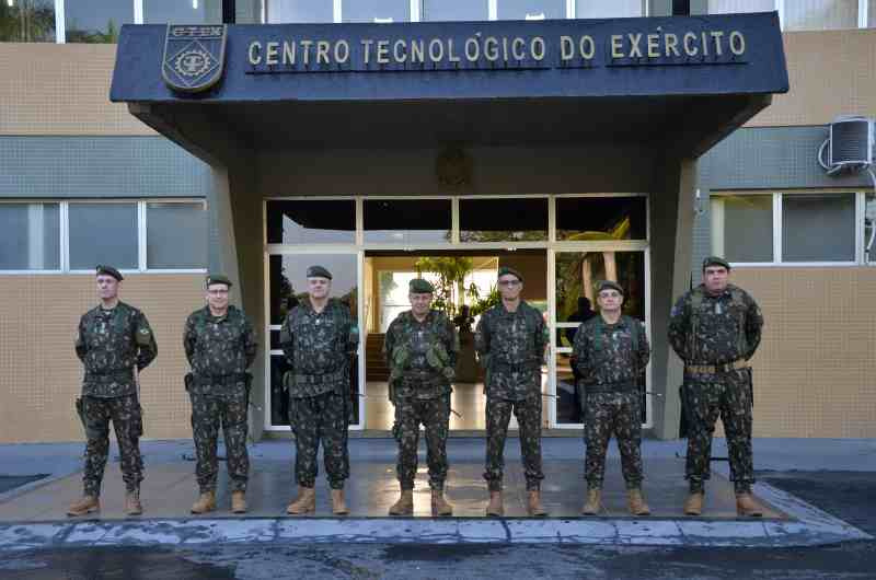 Você conhece o Exército Brasileiro? 21 O Exército Brasileiro é muito mais do que uma instituição de defesa; é um dos pilares mais sólidos sobre os quais se ergue a soberania da nação. Com presença...