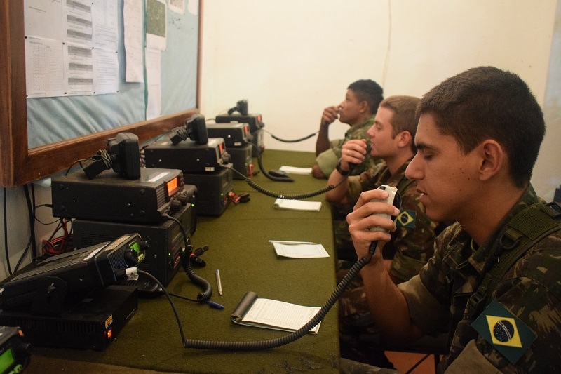 Você conhece o Exército Brasileiro? 6 O Exército Brasileiro é muito mais do que uma instituição de defesa; é um dos pilares mais sólidos sobre os quais se ergue a soberania da nação. Com presença...